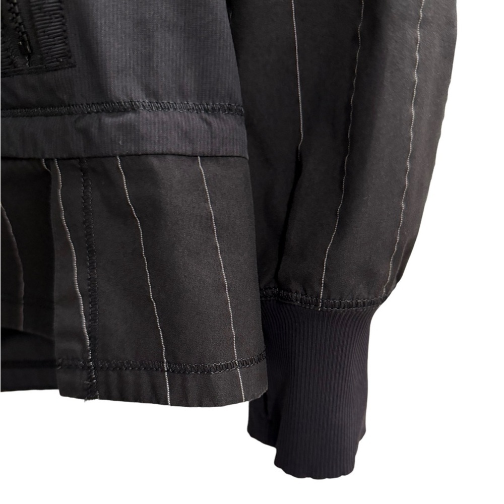 Lululemon Run: Bandit Jacket Reflective - Picture 11 of 16